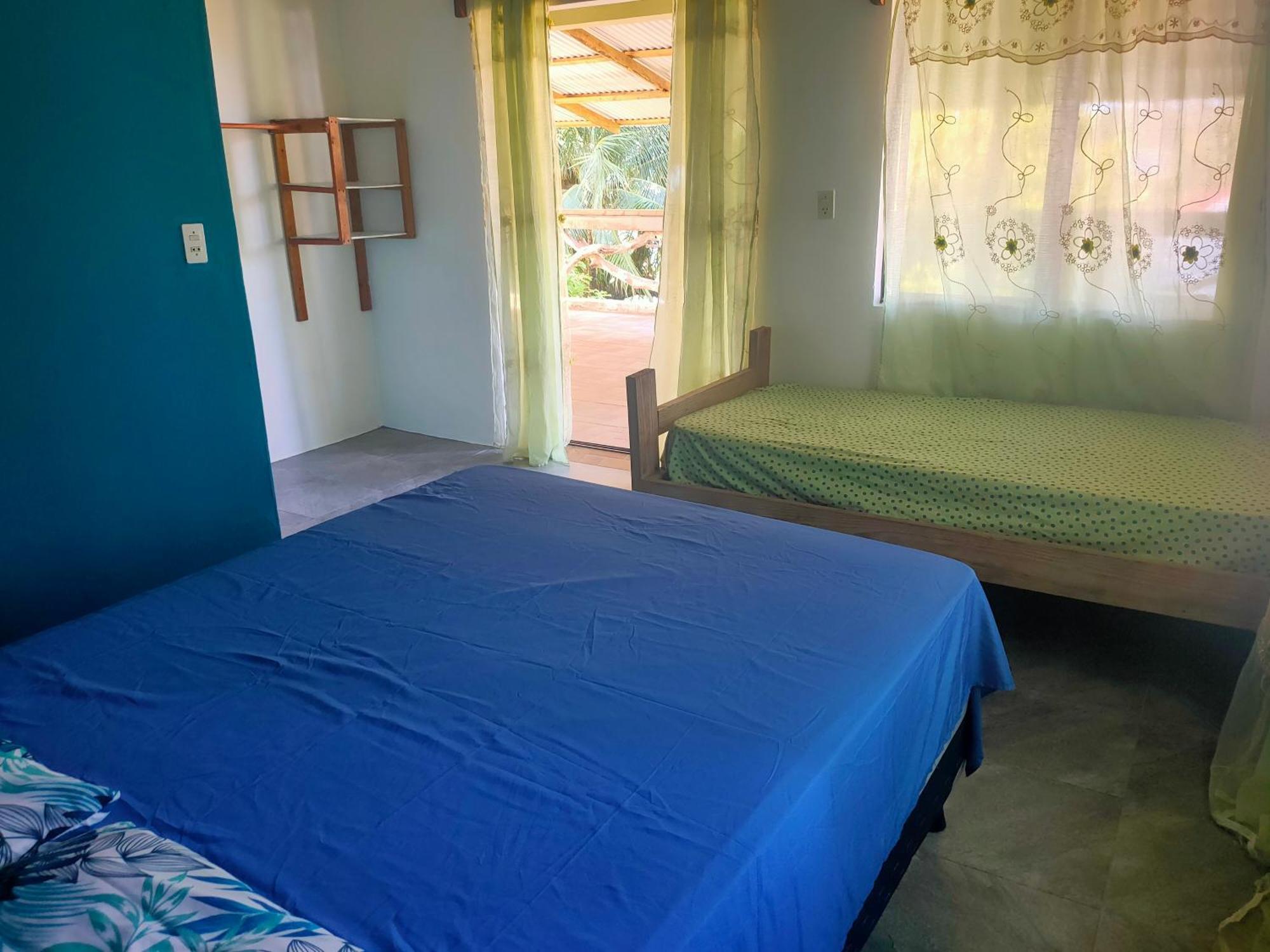 Guesthouse Island Escape South End Oda fotoğraf